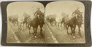 Guerre 1914/18, France, Bourget, Soldats dragons en route pour le front avec chevaux, Vintage sil...