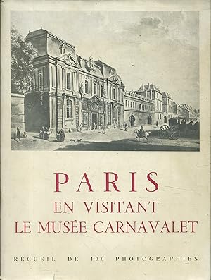 Paris en visitant le musée Carnavalet. Vers 1960.