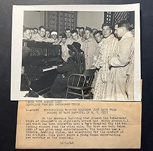 "Entertaining Wounded Soldiers Just Back from Europe at Base Hospital in N.Y. City"