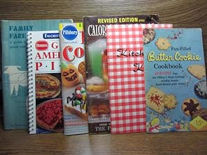 BUNCH OF BOOKLET COOKBOOKS