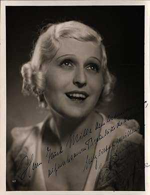 Portrait Lee Parry. [1932]. [Signierte Original-Porträtfotografie / signed original photograph].
