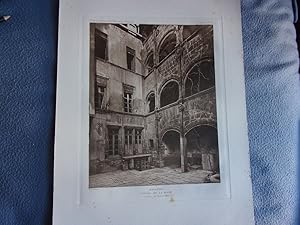 Planche 1910 BEAUNE HOTEL DE LA MARE COUR INTERIEURE HOTELS ET MAISONS XV ET XVIème siècle