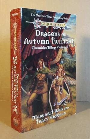 . Dragons of Autumn Twilight (The first book in the Dragonlance : Chronicles series)