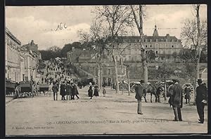 Carte postale Chateau-Gontier, Rue de Razilly et Place du Champ-de-Foire