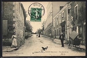 Carte postale Vaiges, Rue des Ecoles
