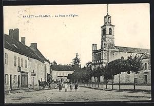 Carte postale Brasey-en-Plaine, La Place et l`Église