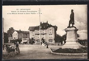 Carte postale Besancon, Statue du Général Jeanningros et les Hotels devant la Gare Viotte