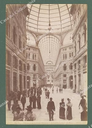 NAPOLI. Circa 1880. Interno della Galleria Umberto I. Foto originale all'albumina