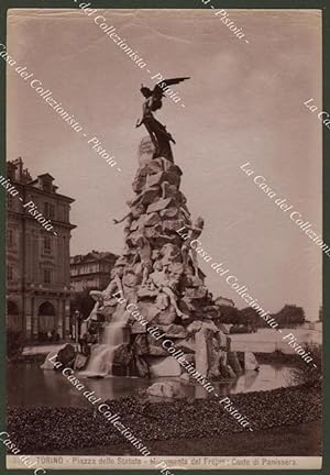 TORINO. Circa 1880. Piazza dello Statuto, monumento del Frejus. Fotografia originale