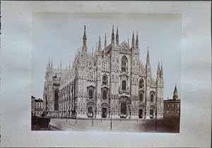 MILANO. Tre foto stampate all'albumina e databili attorno al 1880.
