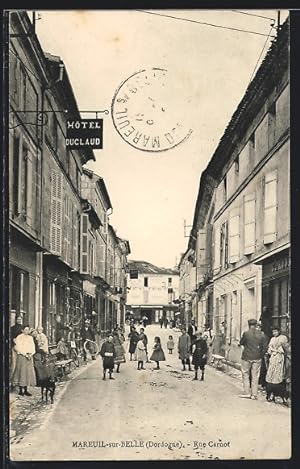 Carte postale Mareuil-sur-Belle, Rue Carnot, Hotel Duclaud