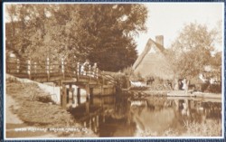 Flatford Bridge Suffolk Vintage Postcard
