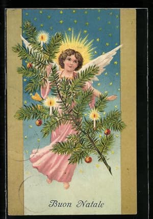 Präge-Ansichtskarte Weihnachtsengel trägt einen geschmückten Tannenbaum