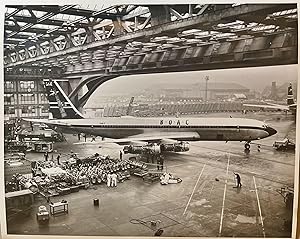 C1960s Glossy Black and White Press Photo of a British Overseas Air Corporation [BOAC] 707 at Lon...