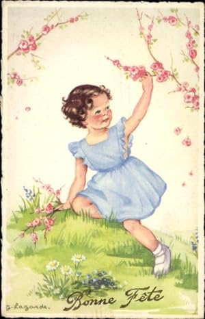 Künstler Ansichtskarte / Postkarte Lagarde, Glückwunsch, Mädchen auf Blumenwiese