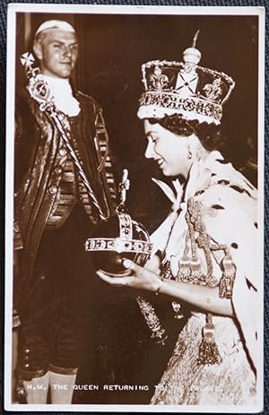 The Queen Coronation Souvenir 1953 Postcard