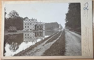 Photography ca 1900 | Photo of mansion De Rollecate in Den Hulst, with water and sailing boat, 1 p.