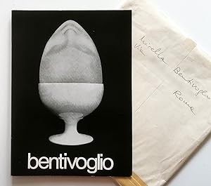 Mirella Bentivoglio. Autografato. Studio Santandrea Milano 1975. Allegata busta autografata dall'...