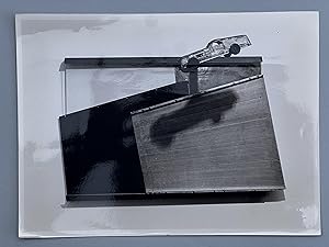 FABIO MAURI "La macchina" - 1990. 10x100 (acciaio, ferro, rame, vetro) [fotografia]
