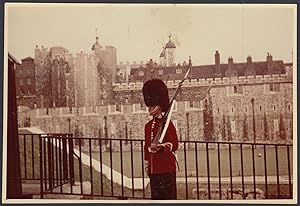 United Kingdom 1954, London, British Guard, Glimpse of the Royal Palace, Vintage photography