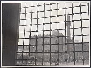 Egitto 1950, Il Cairo, Veduta attraverso inferriata finestra, Fotografia vintage