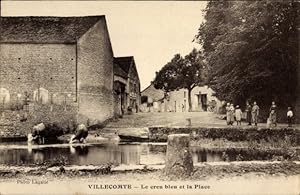Ansichtskarte / Postkarte Villecomte Côte-dOr, Le creu bleu et la Place