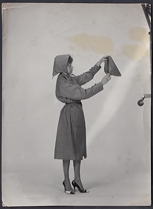 Donna con vestito lungo, Moda femminile, 1960 foto artistica epoca
