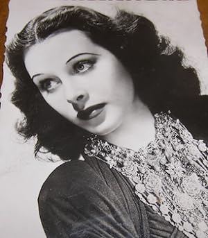 Black & White Postcard. Hedy Lamarr.