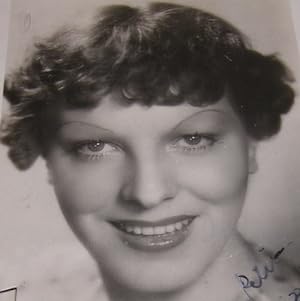 B&W Postcard. Junie Astor. With signed dedication to Rellys.