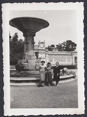 Italia, Edificio e fontana da identificare, 1940 Fotografia epoca, Vintage photo