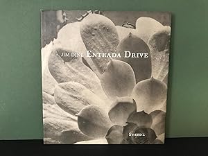 Entrada Drive