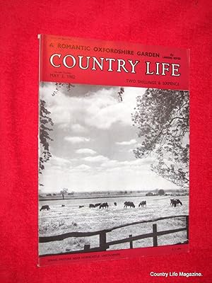 Country Life Magazine. 1962 May 3. Miss Armorel Ryves-Hopkins, Stanton Harcourt Gardens, Palladia...