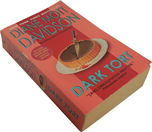 Dark Tort (Goldy Culinary Mysteries, Book 13)