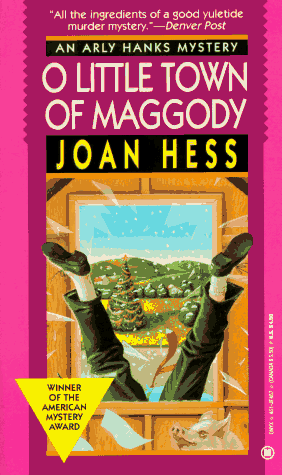 O Little Town of Maggody (Arly Hanks Mysteries)