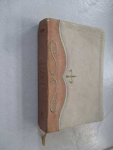 The Woman's Study Bible: New King James Version, Tan/Cream Leathersoft
The Woman's Study Bible: New King James Version, Tan/Cream Leathersoft