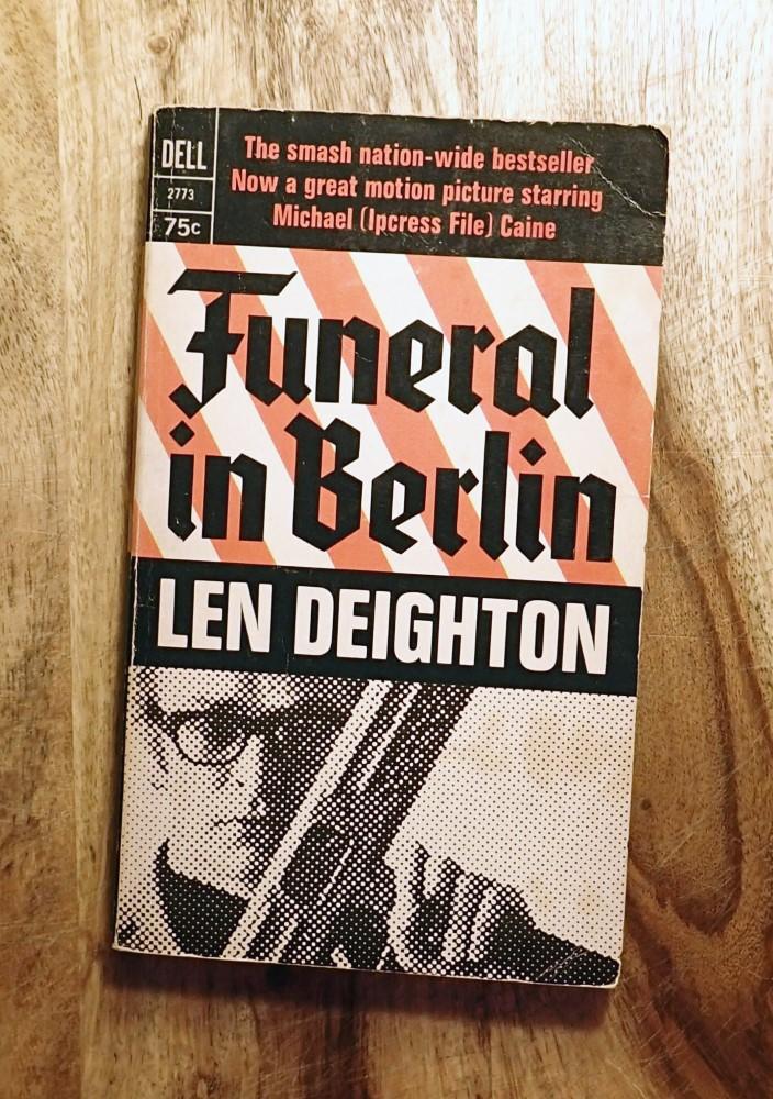 Funeral In Berlin Dell 2773 By Deighton Len Very Good Soft