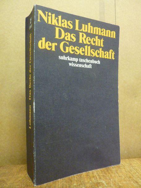 Observing International Relations: Niklas Luhmann and world politics