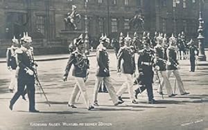 AK, alte Fotokarte "Kirchgang Kaiser Wilhelms mit seinen Söhnen.