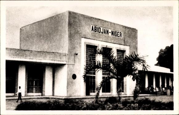 Abidjan datiert