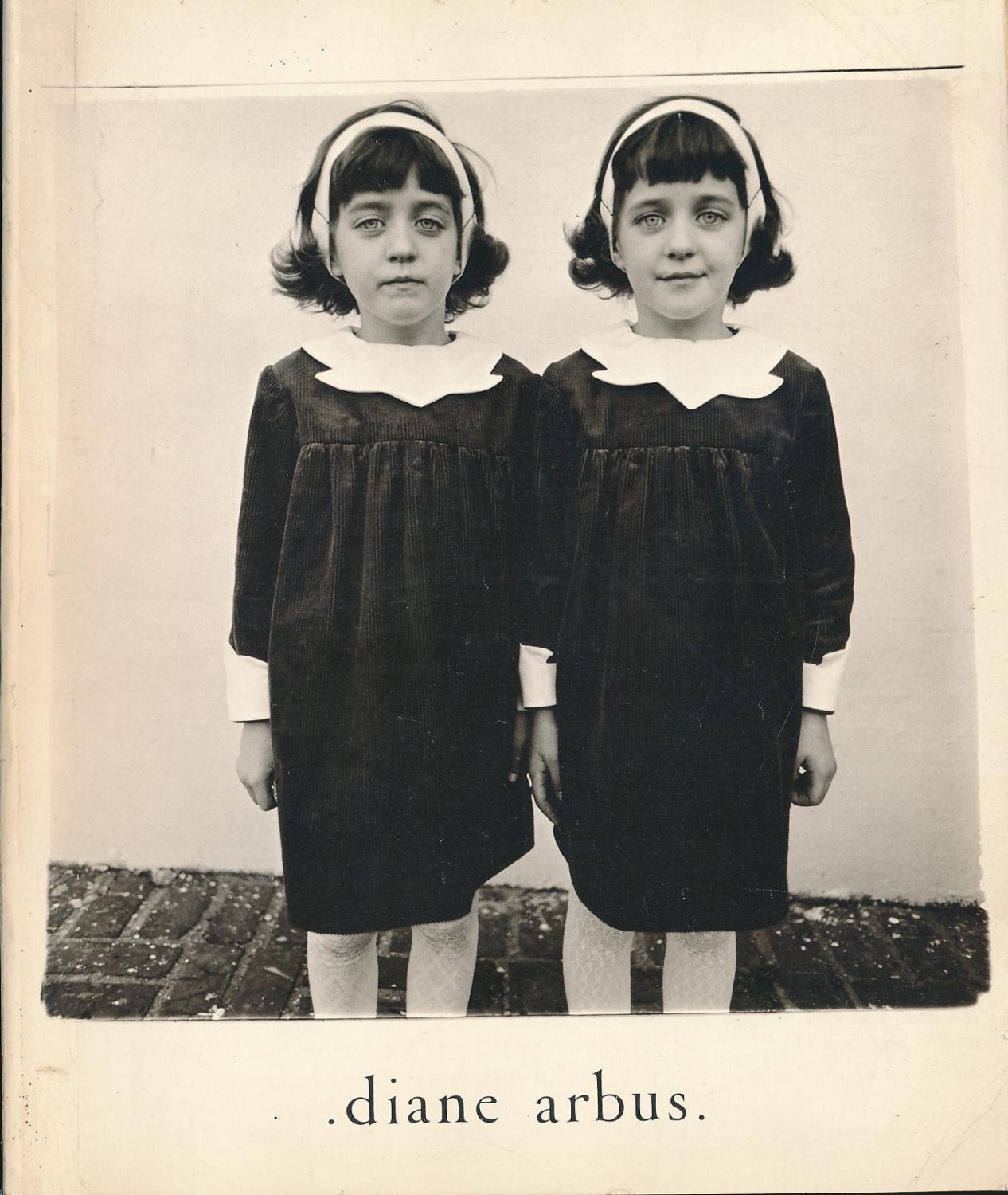 Diane Arbus: Monograph (Aperture Monograph)