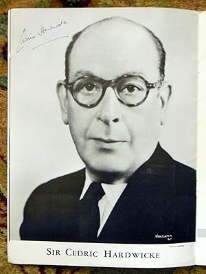 1959 MAJORITY OF ONE Program SIGNED by CEDRIC HARDWICKE, GERTRUDE BERG, BERTA GERSTEN, SAHOMI TAC...