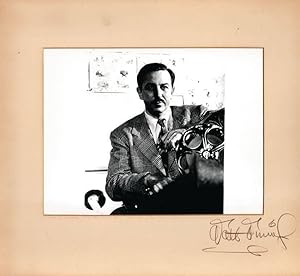 Disney, Walt - Autograph