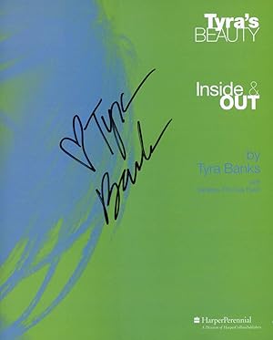 Banks, Tyra - Autograph