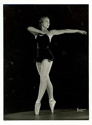 danseuse par Philippe HALSMAN