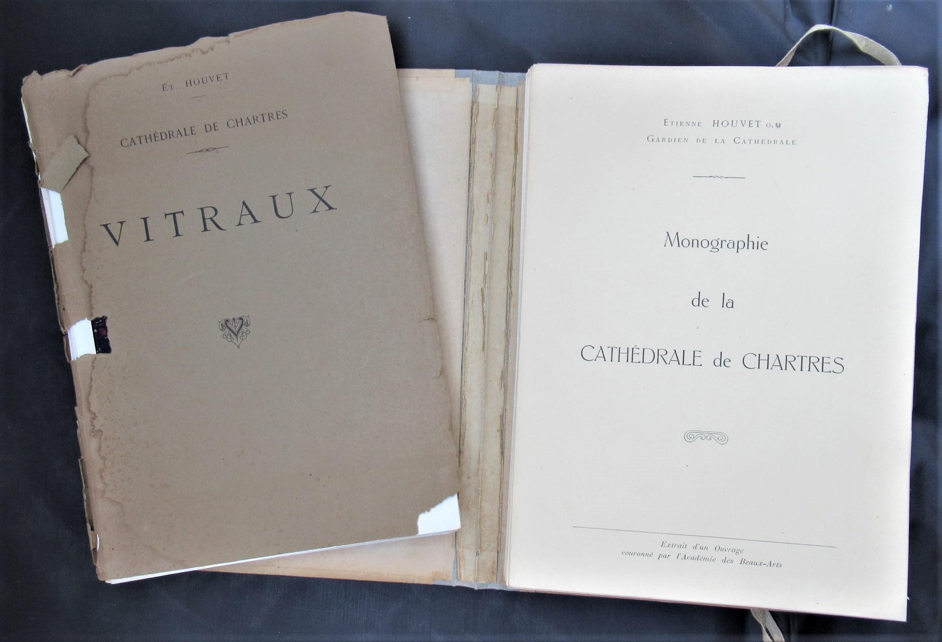 MONOGRAPHIE DE LA CATHÉDRALE DE CHARTRES (avec 64 planches) (Extrait d'un Ouvrage couronné par l'Académie des Beaux-Arts) - et les vitraux (50 planches) - HOUVET, Etienne, Ancien gardien de la cathédrale de Chartres