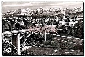 Carte Postale Moderne Berne Le musee et les Alpes