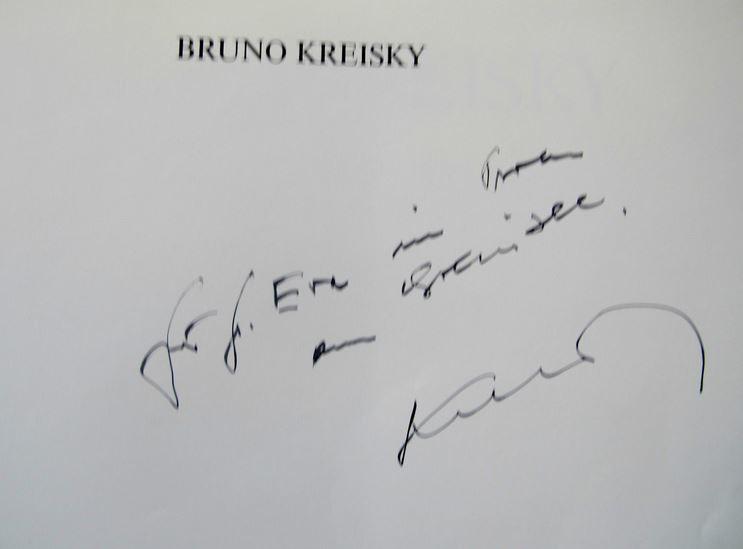 Bruno Kreisky. Fotografiert von Konrad R. Müller. Texte von Gerhard Roth und Peter Turrini. Der Dokumentarteil wurde zusammengestellt von Wolfgang Petritsch. - Kreisky, Bruno.