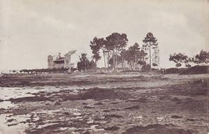 BALNEARIO DE LA TOJA. El Gran Hotel visto desde el mar.