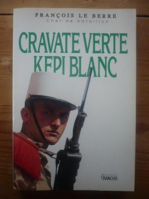 CRAVATE VERTE KEPI BLANC