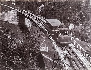 Chemin de fer du Rigi. Original-Fotografie; Albumin-Abzug (ca. 1885). Bildformat: 15,9 x 21,1 cm....